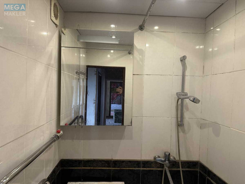 Продаж 3 кімнатної квартири (57/41/7), 9 пов. 9 пов. будинку, <a class="location-link" href="/kiev/" title="Недвижимость Київ">Київ</a>, <a class="location-link" href="/kiev/solomenskij/" title="Недвижимость Солом'янський район">Солом'янський р-н</a>, Волгоградська вул., 37 (изображение 20)