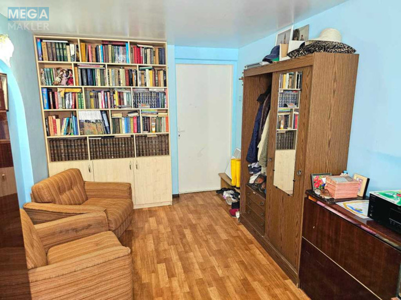 Продаж дома, 2 поверху, 58 кв.м, 3 кімнати, ділянка 4 сотки, <a class="location-link" href="/kiev/" title="Недвижимость Київ">Київ</a>, <a class="location-link" href="/kiev/obolonskij/" title="Недвижимость Оболонський район">Оболонський р-н</a>, 12-я Линия ул. (изображение 11)