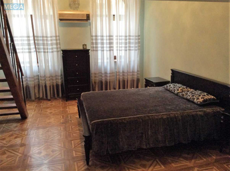 Оренда 4 кімнатні квартири, <a class="location-link" href="/odessa/" title="Недвижимость Одеса">Одеса</a>, <a class="location-link" href="/odessa/primorskij/" title="Недвижимость Приморський район">Приморський р-н</a>, Лермонтовский переулок, 13 (изображение 3)
