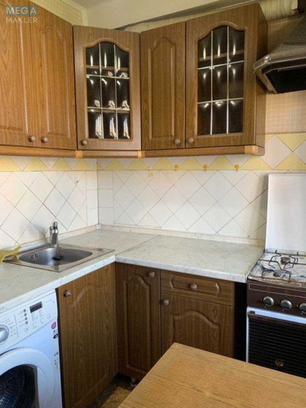 Оренда 2 кімнатної квартири, <a class="location-link" href="/kiev/" title="Недвижимость Київ">Київ</a>, <a class="location-link" href="/kiev/dneprovskij/" title="Недвижимость Дніпровський район">Дніпровський р-н</a>, Раїси Окіпної вул., 7 (изображение 2)
