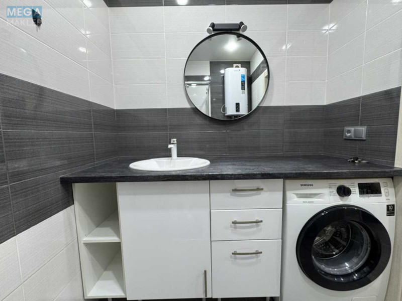 Оренда 1 кімнатної квартири, <a class="location-link" href="/kiev/" title="Недвижимость Київ">Київ</a>, <a class="location-link" href="/kiev/podolskij/" title="Недвижимость Подільський район">Подільський р-н</a>, Європейського Союзу просп., 45 (изображение 3)