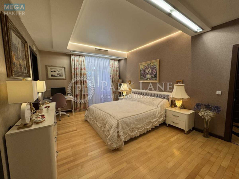 Продаж 4 кімнатної квартири (155/56/41), 9 пов. 10 пов. будинку, <a class="location-link" href="/kiev/" title="Недвижимость Київ">Київ</a>, <a class="location-link" href="/kiev/pecherskij/" title="Недвижимость Печерський район">Печерський р-н</a>, Панаса Мирного ул., 10 (изображение 9)