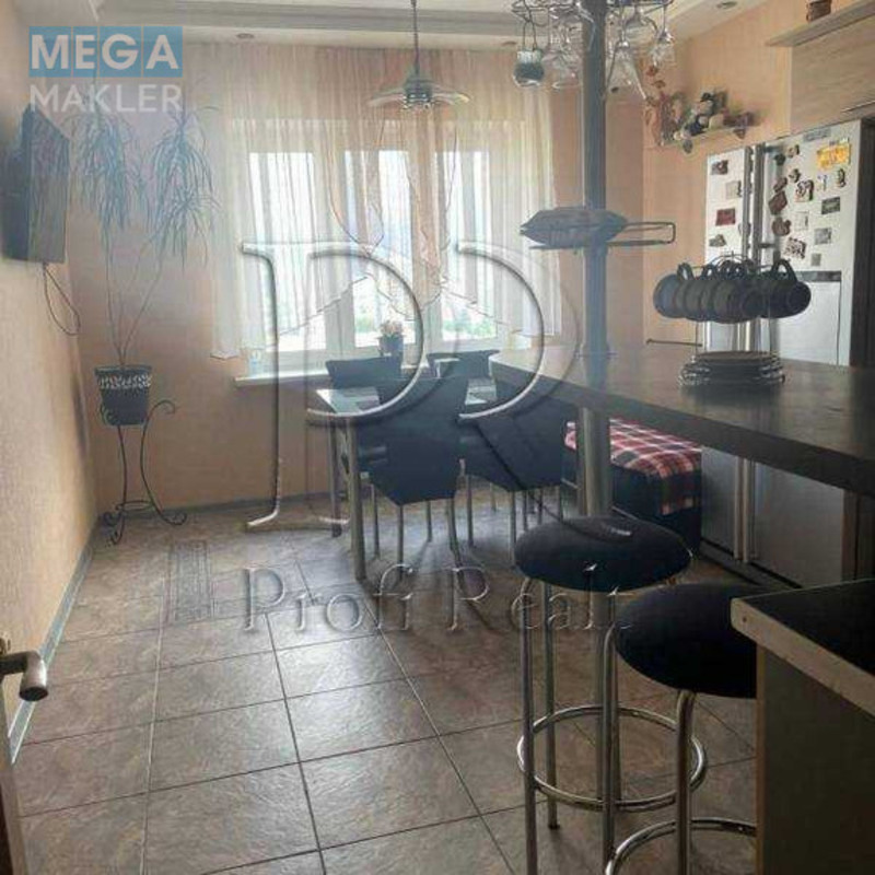 Продаж 3 кімнатної квартири (113/61/18), 18 пов. 23 пов. будинку, <a class="location-link" href="/kiev/" title="Недвижимость Київ">Київ</a>, <a class="location-link" href="/kiev/solomenskij/" title="Недвижимость Солом'янський район">Солом'янський р-н</a>, Ніжинська вулиця, 5 (изображение 7)