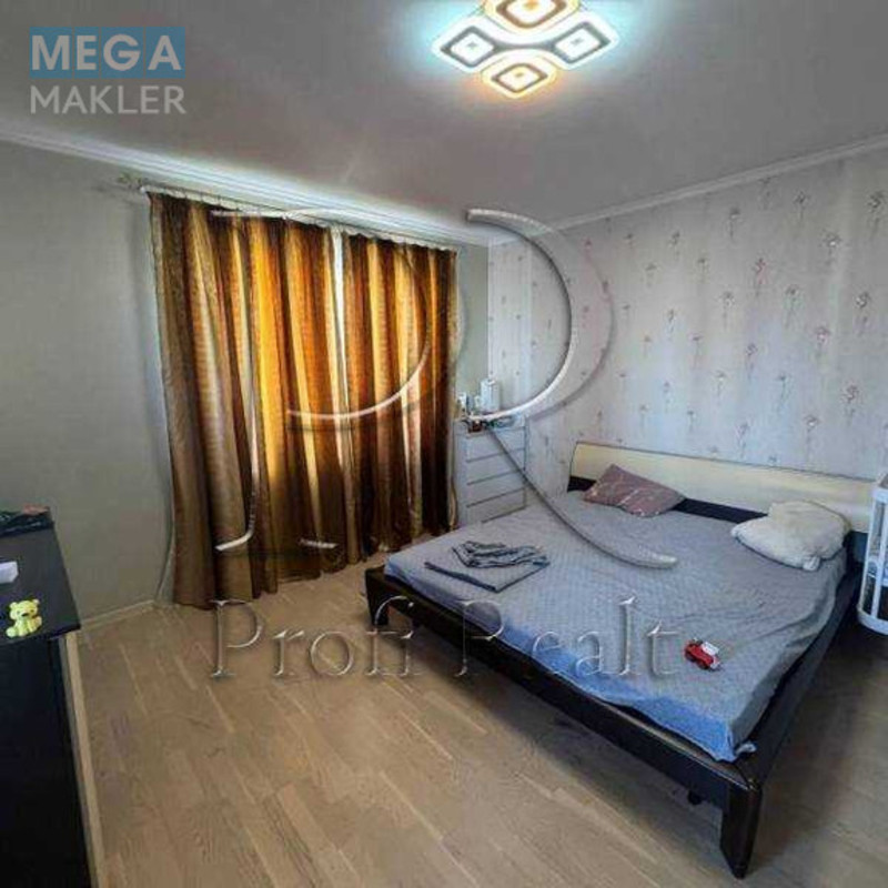 Продаж 3 кімнатної квартири (113/61/18), 18 пов. 23 пов. будинку, <a class="location-link" href="/kiev/" title="Недвижимость Київ">Київ</a>, <a class="location-link" href="/kiev/solomenskij/" title="Недвижимость Солом'янський район">Солом'янський р-н</a>, Ніжинська вулиця, 5 (изображение 9)