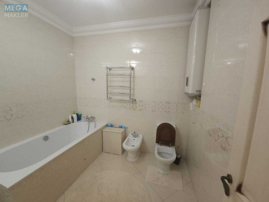 Продаж 4 кімнатної квартири (162/60/17), 3 пов. 10 пов. будинку, <a class="location-link" href="/kiev/" title="Недвижимость Київ">Київ</a>, <a class="location-link" href="/kiev/obolonskij/" title="Недвижимость Оболонський район">Оболонський р-н</a>, Оболонська Набережна вул., 3 (изображение 5)