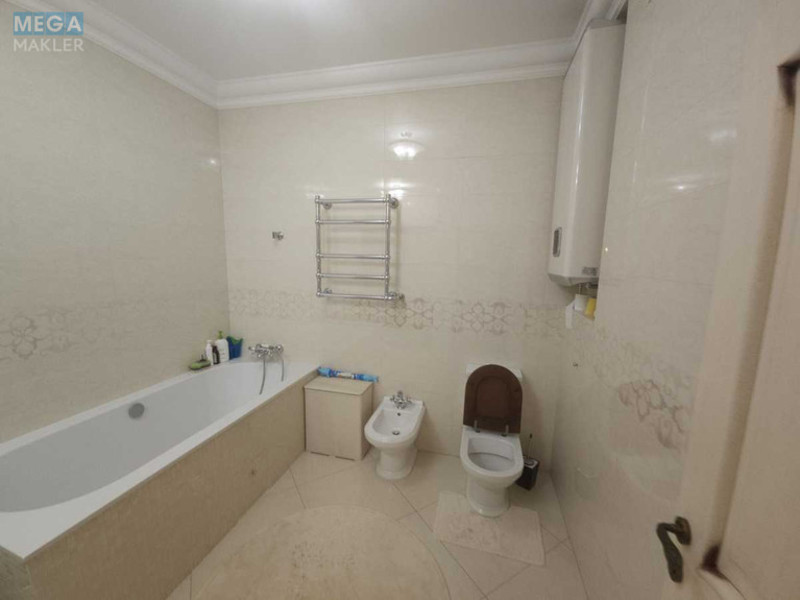 Продаж 4 кімнатної квартири (162/60/17), 3 пов. 10 пов. будинку, <a class="location-link" href="/kiev/" title="Недвижимость Київ">Київ</a>, <a class="location-link" href="/kiev/obolonskij/" title="Недвижимость Оболонський район">Оболонський р-н</a>, Оболонська Набережна вул., 3 (изображение 5)