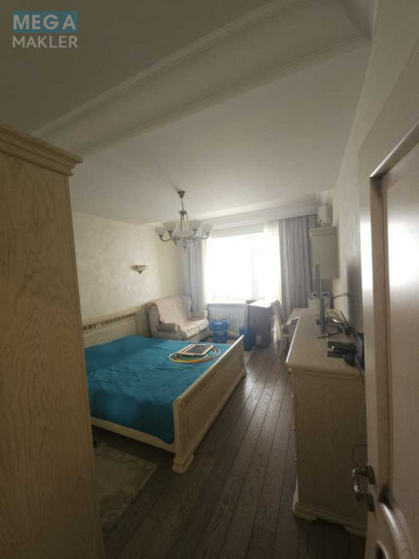 Продаж 4 кімнатної квартири (162/60/17), 3 пов. 10 пов. будинку, <a class="location-link" href="/kiev/" title="Недвижимость Київ">Київ</a>, <a class="location-link" href="/kiev/obolonskij/" title="Недвижимость Оболонський район">Оболонський р-н</a>, Оболонська Набережна вул., 3 (изображение 6)
