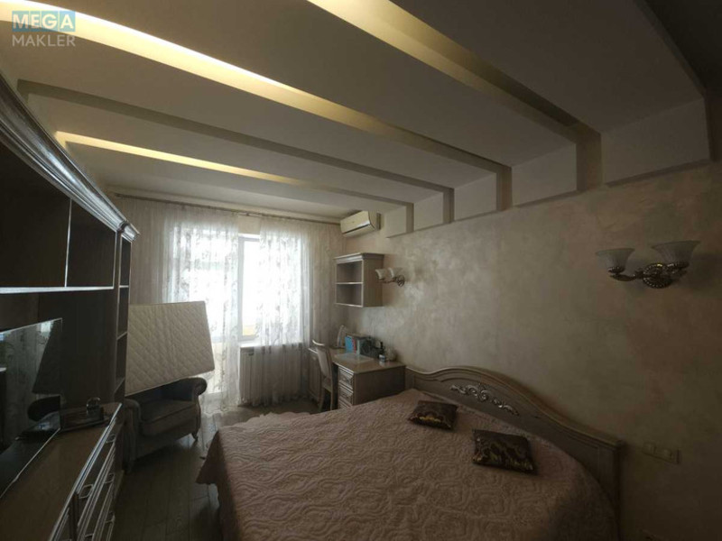 Продаж 4 кімнатної квартири (162/60/17), 3 пов. 10 пов. будинку, <a class="location-link" href="/kiev/" title="Недвижимость Київ">Київ</a>, <a class="location-link" href="/kiev/obolonskij/" title="Недвижимость Оболонський район">Оболонський р-н</a>, Оболонська Набережна вул., 3 (изображение 7)