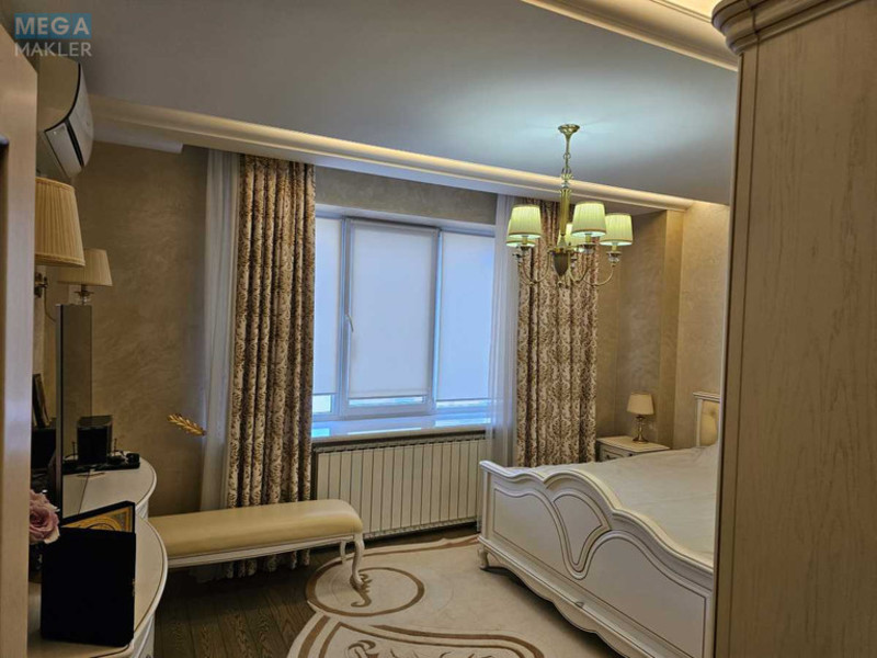 Продаж 4 кімнатної квартири (162/60/17), 3 пов. 10 пов. будинку, <a class="location-link" href="/kiev/" title="Недвижимость Київ">Київ</a>, <a class="location-link" href="/kiev/obolonskij/" title="Недвижимость Оболонський район">Оболонський р-н</a>, Оболонська Набережна вул., 3 (изображение 15)