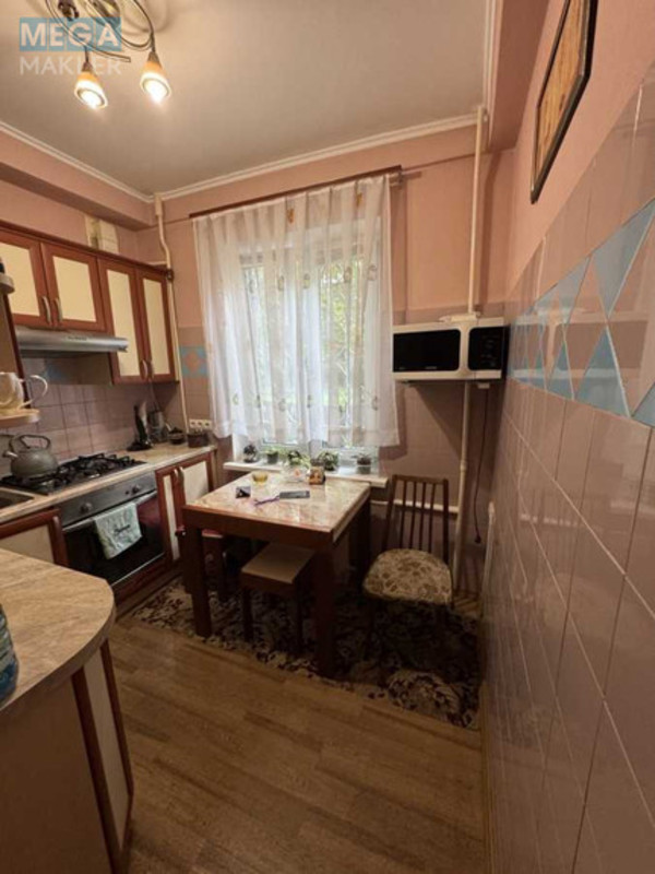Продаж 2 кімнатної квартири (43,9/30/5,3), 1 пов. 5 пов. будинку, <a class="location-link" href="/kiev/" title="Недвижимость Київ">Київ</a>, <a class="location-link" href="/kiev/dneprovskij/" title="Недвижимость Дніпровський район">Дніпровський р-н</a>, Минина ул., 3 (изображение 2)