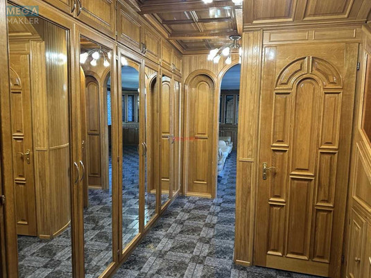 Продаж 4 кімнатної квартири (150/82/25), 10 пов. 11 пов. будинку, <a class="location-link" href="/kiev/" title="Недвижимость Київ">Київ</a>, <a class="location-link" href="/kiev/darnickij/" title="Недвижимость Дарницький район">Дарницький р-н</a>, Михайла Драгоманова вул., 17 (изображение 12)