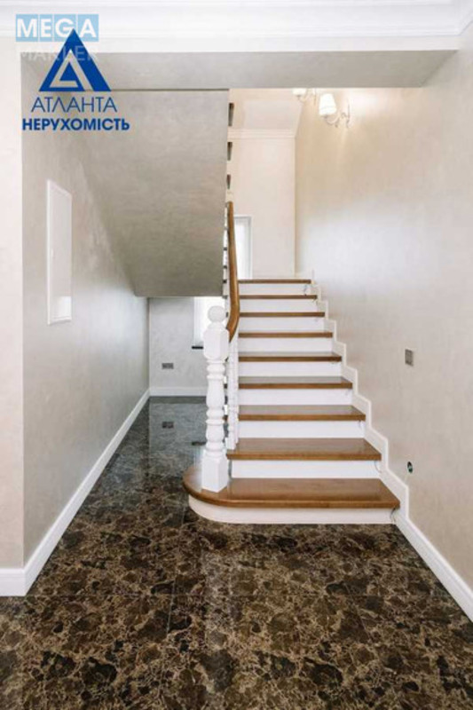 Продаж дома, 2 поверху, 176,50 кв.м, 4 кімнати, ділянка 11 соток, <a class="location-link" href="/rovancy/" title="Недвижимость Рованці">Рованці</a>, Івана Купала, 16 (изображение 10)