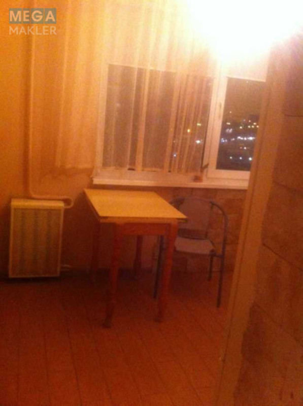 Оренда 2 кімнатної квартири, <a class="location-link" href="/kiev/" title="Недвижимость Київ">Київ</a>, <a class="location-link" href="/kiev/podolskij/" title="Недвижимость Подільський район">Подільський р-н</a>, Правди просп., 10А (изображение 4)