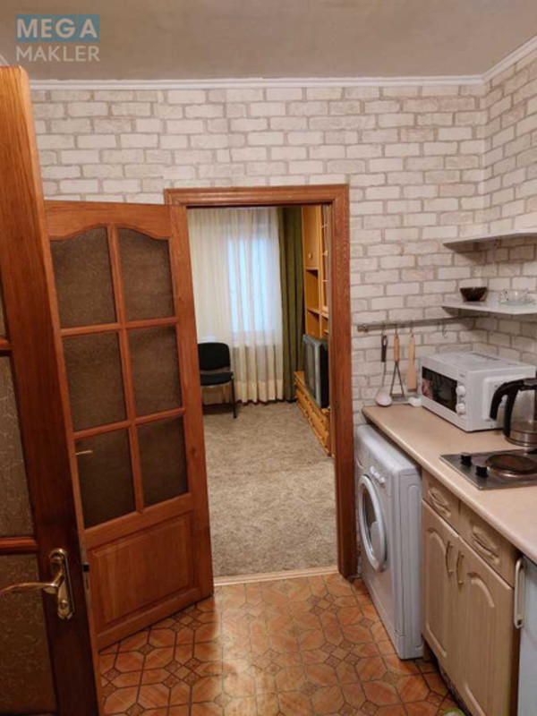 Оренда 1 кімнатної квартири, <a class="location-link" href="/kiev/" title="Недвижимость Київ">Київ</a>, <a class="location-link" href="/kiev/obolonskij/" title="Недвижимость Оболонський район">Оболонський р-н</a>, Автозаводская ул., 29 (изображение 8)