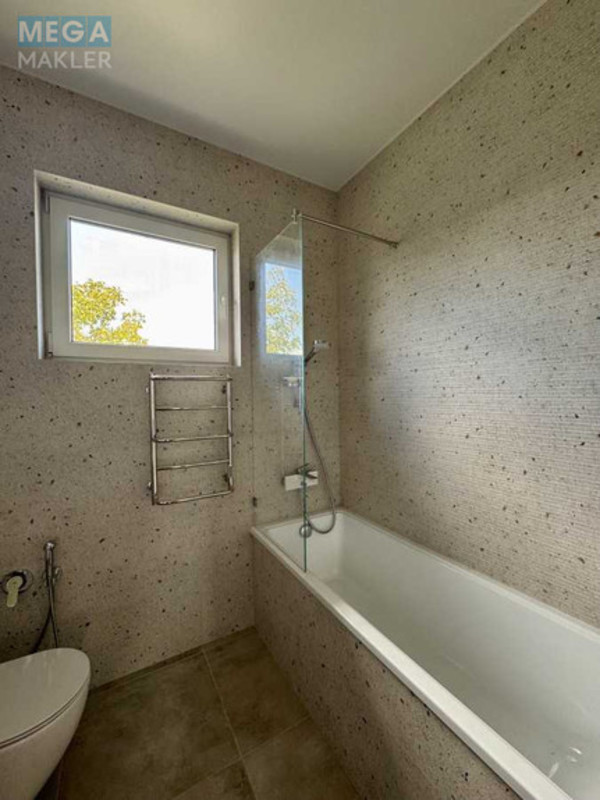 Продаж дома, 2 поверху, 380 кв.м, 9 кімнат, ділянка 5 соток, <a class="location-link" href="/novoselki-selo-kv/" title="Недвижимость Новосілки">Новосілки</a>, Киевская (изображение 18)
