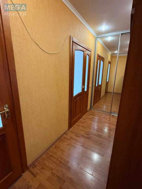 Продаж 1 кімнатної квартири (43/18/12), 16 пов. 25 пов. будинку, <a class="location-link" href="/kiev/" title="Недвижимость Київ">Київ</a>, <a class="location-link" href="/kiev/svyatoshinskij/" title="Недвижимость Святошинський район">Святошинський р-н</a>, Верховинная ул., 35 (изображение 7)
