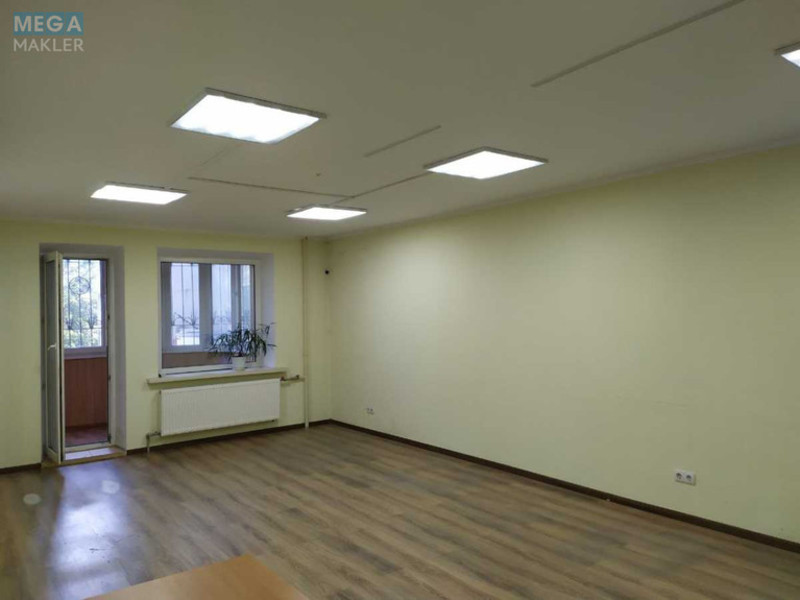 Оренда комерційної нерухомості, 74 кв.м, под офис, <a class="location-link" href="/kiev/" title="Недвижимость Київ">Київ</a>, <a class="location-link" href="/kiev/dneprovskij/" title="Недвижимость Дніпровський район">Дніпровський р-н</a>, Георгия Тороповского ул., 37 (изображение 3)