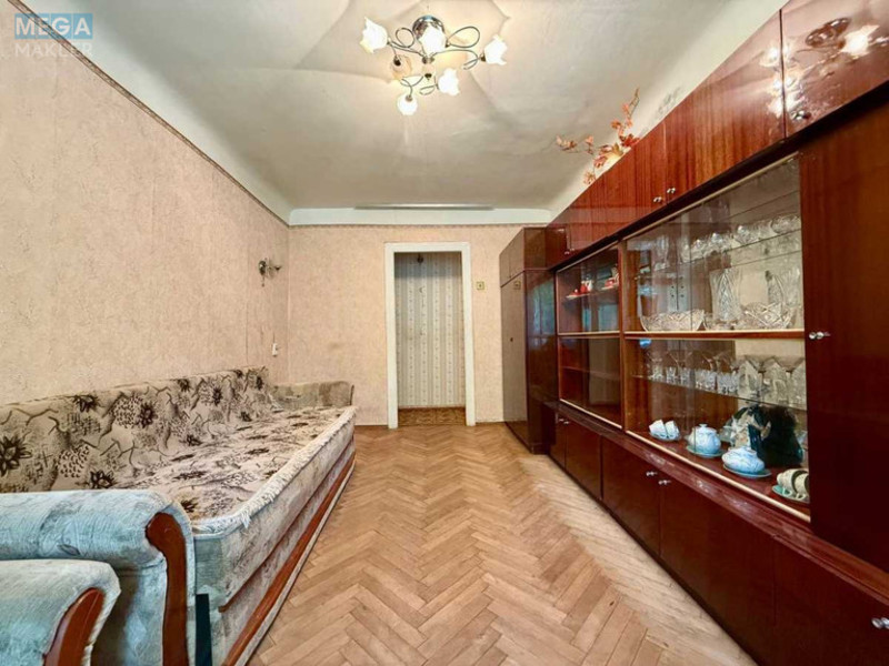 Продаж 2 кімнатної квартири (43/27/6,6), 1 пов. 5 пов. будинку, <a class="location-link" href="/kiev/" title="Недвижимость Київ">Київ</a>, <a class="location-link" href="/kiev/shevchenkovskij/" title="Недвижимость Шевченківський район">Шевченківський р-н</a>, Олены Телиги ул., 37 (изображение 2)