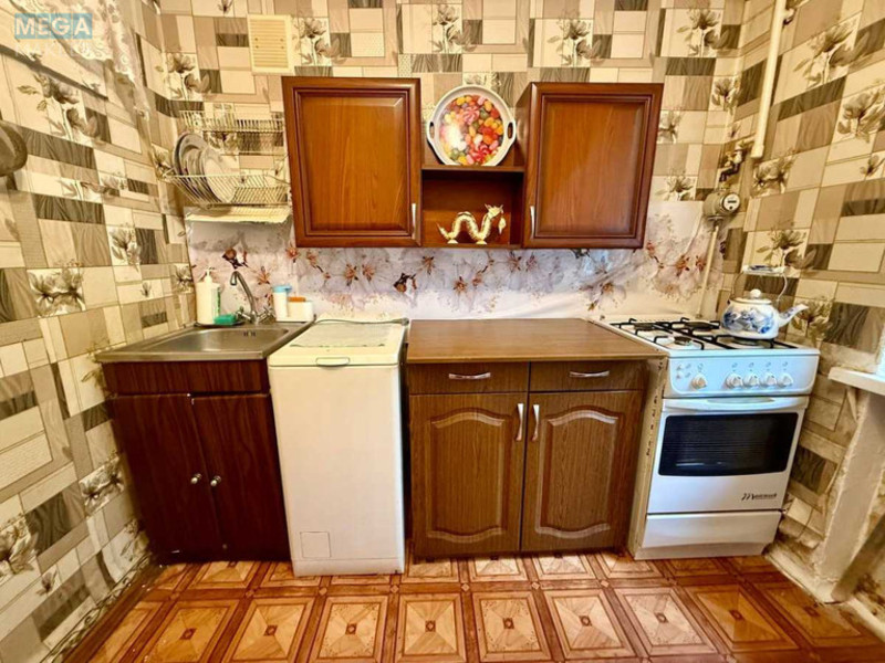 Продаж 2 кімнатної квартири (43/27/6,6), 1 пов. 5 пов. будинку, <a class="location-link" href="/kiev/" title="Недвижимость Київ">Київ</a>, <a class="location-link" href="/kiev/shevchenkovskij/" title="Недвижимость Шевченківський район">Шевченківський р-н</a>, Олены Телиги ул., 37 (изображение 8)