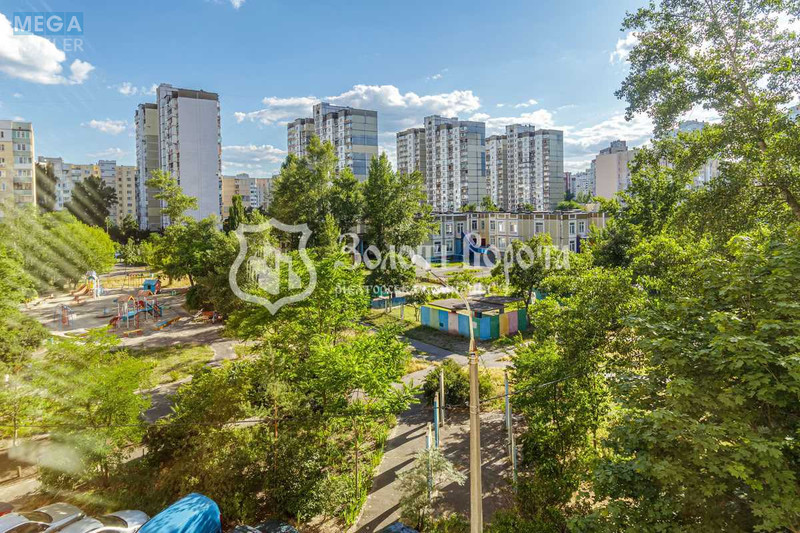 Продаж 3 кімнатної квартири (74/42/10), 4 пов. 9 пов. будинку, <a class="location-link" href="/kiev/" title="Недвижимость Київ">Київ</a>, <a class="location-link" href="/kiev/desnyanskij/" title="Недвижимость Деснянський район">Деснянський р-н</a>, Миколи Закревського вул., 89 (изображение 23)
