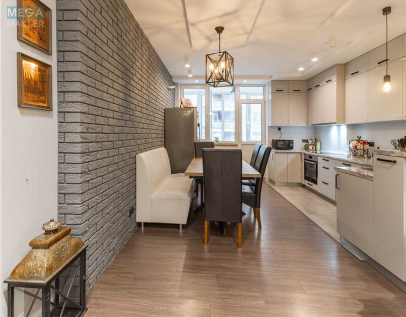 Продаж 3 кімнатної квартири (110/55/18), 2 пов. 5 пов. будинку, <a class="location-link" href="/kiev/" title="Недвижимость Київ">Київ</a>, <a class="location-link" href="/kiev/goloseevskij/" title="Недвижимость Голосіївський район">Голосіївський р-н</a>, Михайла Ломоносова вул., 48 (изображение 3)