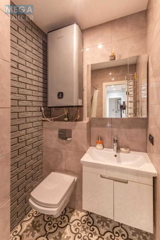 Продаж 3 кімнатної квартири (110/55/18), 2 пов. 5 пов. будинку, <a class="location-link" href="/kiev/" title="Недвижимость Київ">Київ</a>, <a class="location-link" href="/kiev/goloseevskij/" title="Недвижимость Голосіївський район">Голосіївський р-н</a>, Михайла Ломоносова вул., 48 (изображение 10)