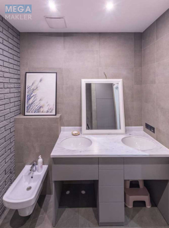 Продаж 3 кімнатної квартири (110/55/18), 2 пов. 5 пов. будинку, <a class="location-link" href="/kiev/" title="Недвижимость Київ">Київ</a>, <a class="location-link" href="/kiev/goloseevskij/" title="Недвижимость Голосіївський район">Голосіївський р-н</a>, Михайла Ломоносова вул., 48 (изображение 12)