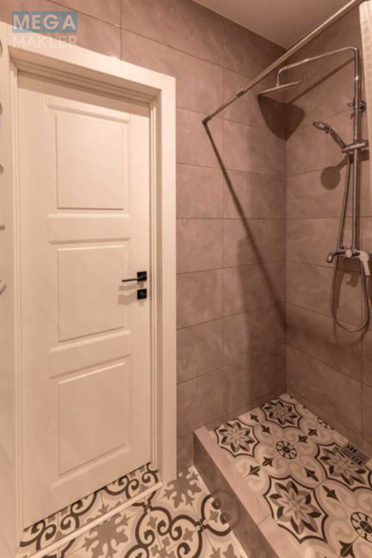 Продаж 3 кімнатної квартири (110/55/18), 2 пов. 5 пов. будинку, <a class="location-link" href="/kiev/" title="Недвижимость Київ">Київ</a>, <a class="location-link" href="/kiev/goloseevskij/" title="Недвижимость Голосіївський район">Голосіївський р-н</a>, Михайла Ломоносова вул., 48 (изображение 14)