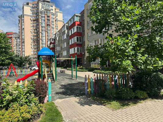 Продаж 3 кімнатної квартири (110/55/18), 2 пов. 5 пов. будинку, <a class="location-link" href="/kiev/" title="Недвижимость Київ">Київ</a>, <a class="location-link" href="/kiev/goloseevskij/" title="Недвижимость Голосіївський район">Голосіївський р-н</a>, Михайла Ломоносова вул., 48 (изображение 17)
