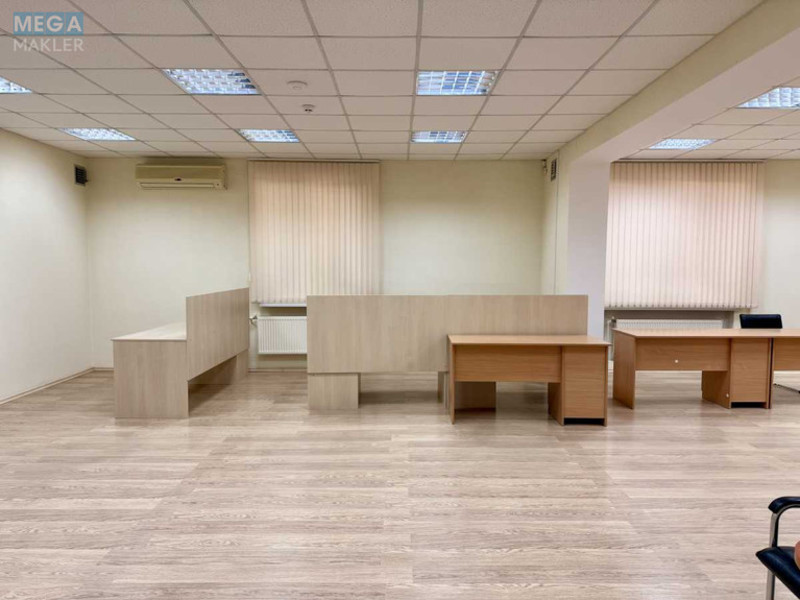 Оренда комерційної нерухомості, 316 кв.м, под офис, <a class="location-link" href="/odessa/" title="Недвижимость Одеса">Одеса</a>, <a class="location-link" href="/odessa/malinovskij/" title="Недвижимость Малиновський район">Малиновський р-н</a>, Генерала Петрова, 49/1 (изображение 3)