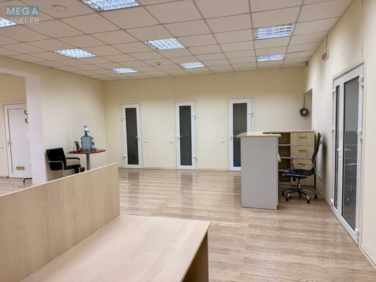 Оренда комерційної нерухомості, 316&nbsp;кв.м, под офис, <a class="location-link" href="/odessa/" title="Недвижимость Одеса">Одеса</a>, <a class="location-link" href="/odessa/malinovskij/" title="Недвижимость Малиновський район">Малиновський р-н</a>, Генерала Петрова, 49/1 (изображение 6)