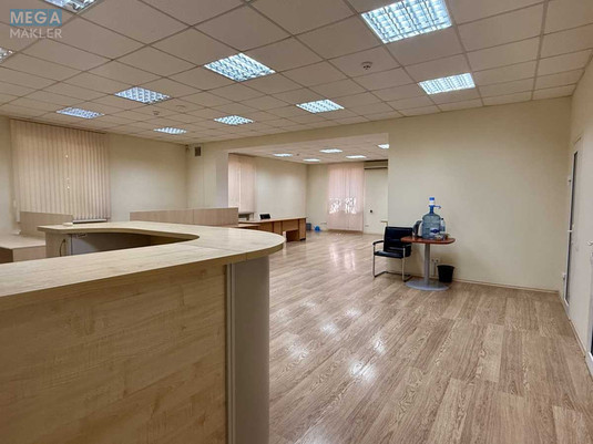 Оренда комерційної нерухомості, 316&nbsp;кв.м, под офис, <a class="location-link" href="/odessa/" title="Недвижимость Одеса">Одеса</a>, <a class="location-link" href="/odessa/malinovskij/" title="Недвижимость Малиновський район">Малиновський р-н</a>, Генерала Петрова, 49/1 (изображение 7)