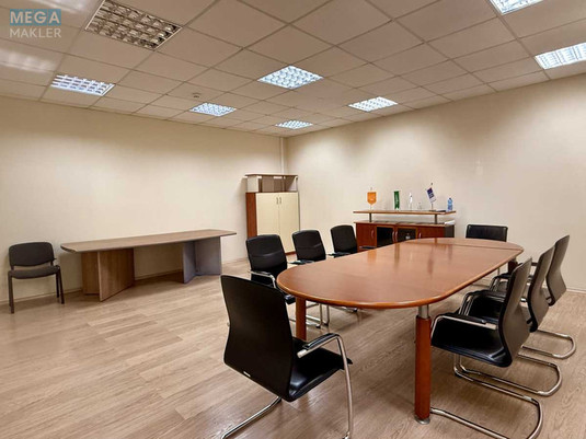 Оренда комерційної нерухомості, 316&nbsp;кв.м, под офис, <a class="location-link" href="/odessa/" title="Недвижимость Одеса">Одеса</a>, <a class="location-link" href="/odessa/malinovskij/" title="Недвижимость Малиновський район">Малиновський р-н</a>, Генерала Петрова, 49/1 (изображение 10)