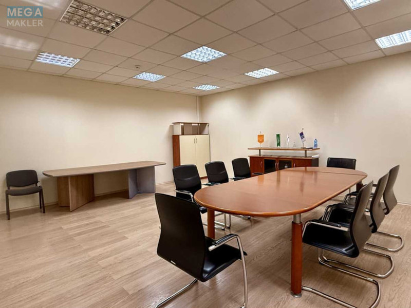 Оренда комерційної нерухомості, 316 кв.м, под офис, <a class="location-link" href="/odessa/" title="Недвижимость Одеса">Одеса</a>, <a class="location-link" href="/odessa/malinovskij/" title="Недвижимость Малиновський район">Малиновський р-н</a>, Генерала Петрова, 49/1 (изображение 10)