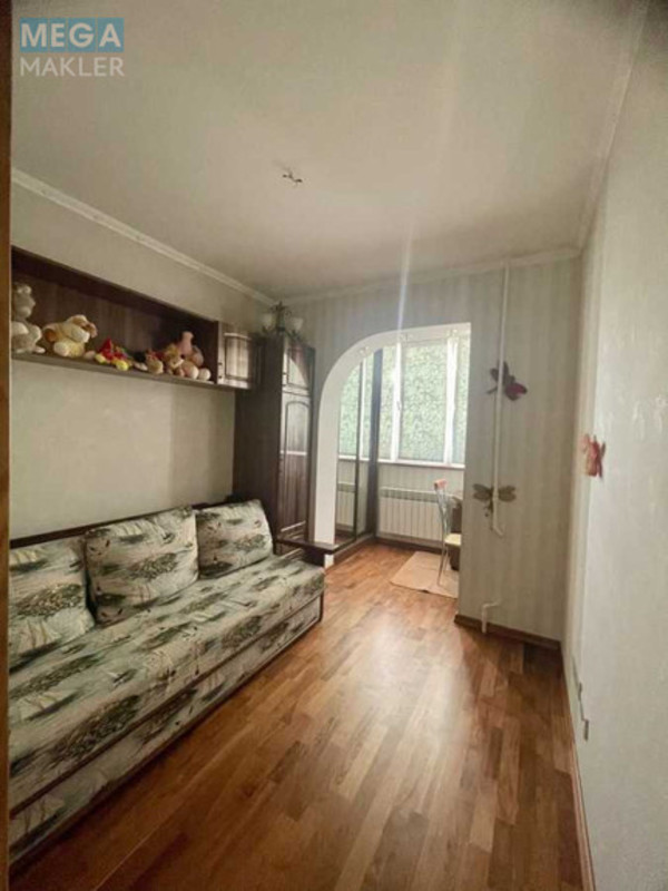 Оренда 3 кімнатної квартири, <a class="location-link" href="/odessa/" title="Недвижимость Одеса">Одеса</a>, <a class="location-link" href="/odessa/malinovskij/" title="Недвижимость Малиновський район">Малиновський р-н</a>, Варненская, 7/4 (изображение 4)