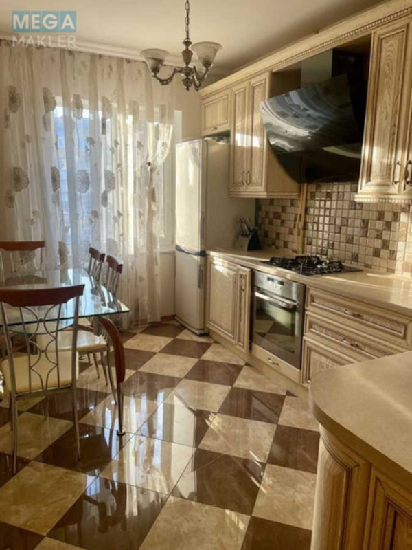 Оренда 3 кімнатної квартири, <a class="location-link" href="/odessa/" title="Недвижимость Одеса">Одеса</a>, <a class="location-link" href="/odessa/malinovskij/" title="Недвижимость Малиновський район">Малиновський р-н</a>, Варненская, 7/4 (изображение 5)