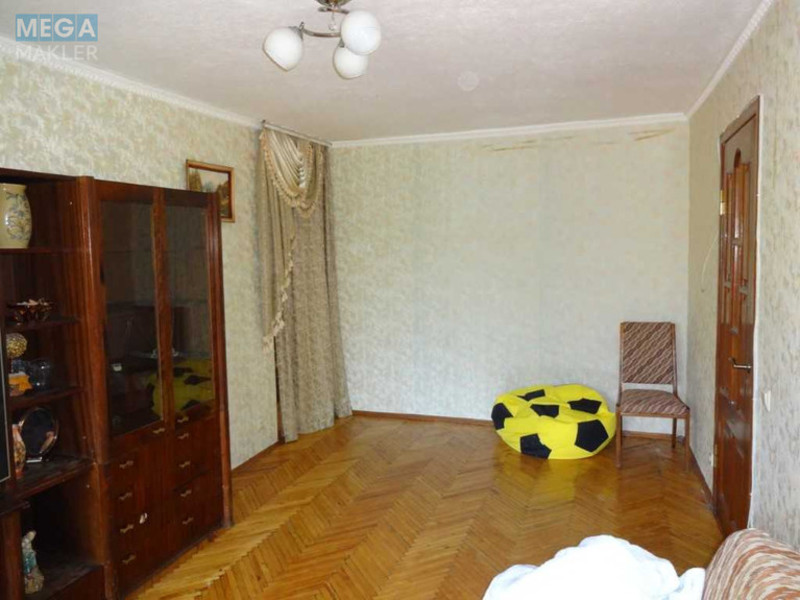 Продаж 3 кімнатної квартири (57/40/6), 2 пов. 5 пов. будинку, <a class="location-link" href="/kiev/" title="Недвижимость Київ">Київ</a>, <a class="location-link" href="/kiev/darnickij/" title="Недвижимость Дарницький район">Дарницький р-н</a>, Привокзальна вул., 12 (изображение 12)