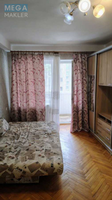 Оренда 2 кімнатної квартири, <a class="location-link" href="/kiev/" title="Недвижимость Київ">Київ</a>, <a class="location-link" href="/kiev/solomenskij/" title="Недвижимость Солом'янський район">Солом'янський р-н</a>, Ніщинського вул., 6 (изображение 2)