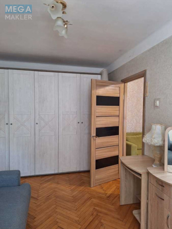 Оренда 2 кімнатної квартири, <a class="location-link" href="/kiev/" title="Недвижимость Київ">Київ</a>, <a class="location-link" href="/kiev/solomenskij/" title="Недвижимость Солом'янський район">Солом'янський р-н</a>, Ніщинського вул., 6 (изображение 7)