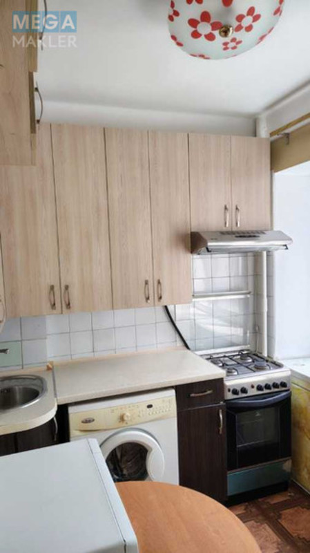 Оренда 2 кімнатної квартири, <a class="location-link" href="/kiev/" title="Недвижимость Київ">Київ</a>, <a class="location-link" href="/kiev/solomenskij/" title="Недвижимость Солом'янський район">Солом'янський р-н</a>, Ніщинського вул., 6 (изображение 9)