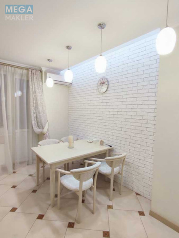 Продаж 3 кімнатної квартири (134/69/13,3), 18 пов. 22 пов. будинку, <a class="location-link" href="/kiev/" title="Недвижимость Київ">Київ</a>, <a class="location-link" href="/kiev/solomenskij/" title="Недвижимость Солом'янський район">Солом'янський р-н</a>, Миколи Голего вул., 7-В (изображение 11)