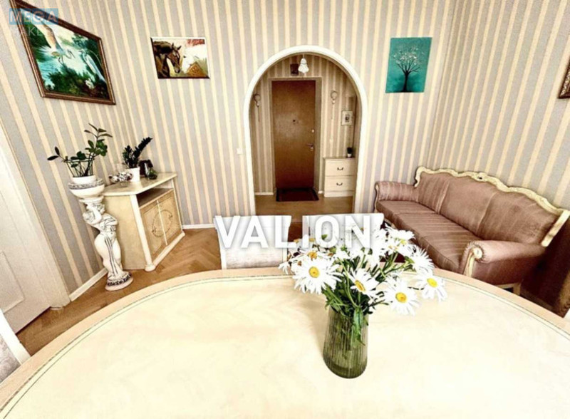 Продаж 3 кімнатної квартири (66/44/7), 3 пов. 5 пов. будинку, <a class="location-link" href="/kiev/" title="Недвижимость Київ">Київ</a>, <a class="location-link" href="/kiev/svyatoshinskij/" title="Недвижимость Святошинський район">Святошинський р-н</a>, Депутатська вул., 4/6 (изображение 5)