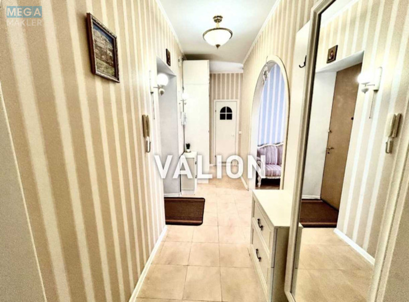 Продаж 3 кімнатної квартири (66/44/7), 3 пов. 5 пов. будинку, <a class="location-link" href="/kiev/" title="Недвижимость Київ">Київ</a>, <a class="location-link" href="/kiev/svyatoshinskij/" title="Недвижимость Святошинський район">Святошинський р-н</a>, Депутатська вул., 4/6 (изображение 12)