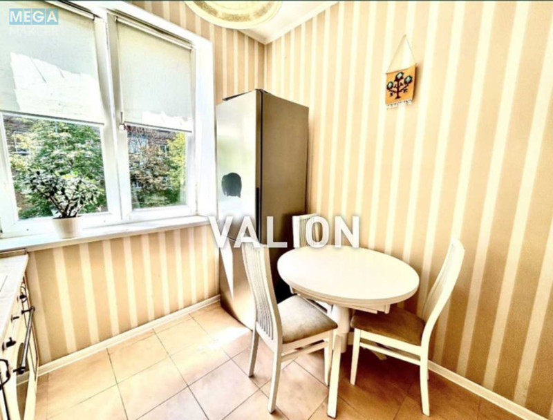 Продаж 3 кімнатної квартири (66/44/7), 3 пов. 5 пов. будинку, <a class="location-link" href="/kiev/" title="Недвижимость Київ">Київ</a>, <a class="location-link" href="/kiev/svyatoshinskij/" title="Недвижимость Святошинський район">Святошинський р-н</a>, Депутатська вул., 4/6 (изображение 16)