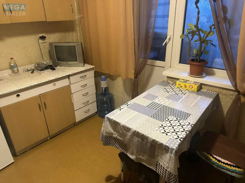 Оренда 1 кімнатної квартири, <a class="location-link" href="/kiev/" title="Недвижимость Київ">Київ</a>, <a class="location-link" href="/kiev/svyatoshinskij/" title="Недвижимость Святошинський район">Святошинський р-н</a>, Симиренка вул., 14б (изображение 9)