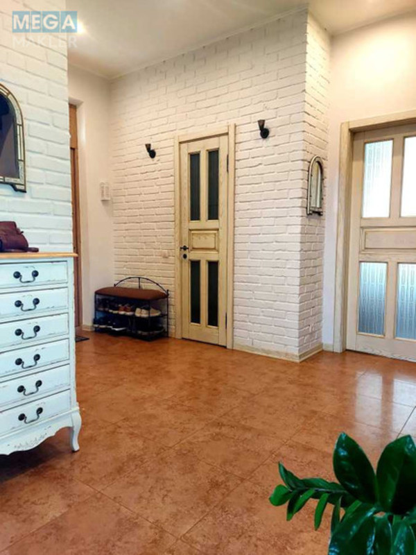 Продаж дома, 2 поверху, 235 кв.м, 4 кімнати, ділянка 17 соток, <a class="location-link" href="/marhalovka/" title="Недвижимость Мархалівка">Мархалівка</a>, 1 травня (изображение 2)
