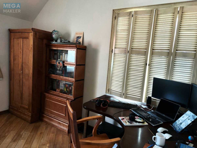 Продаж дома, 2 поверху, 235 кв.м, 4 кімнати, ділянка 17 соток, <a class="location-link" href="/marhalovka/" title="Недвижимость Мархалівка">Мархалівка</a>, 1 травня (изображение 10)