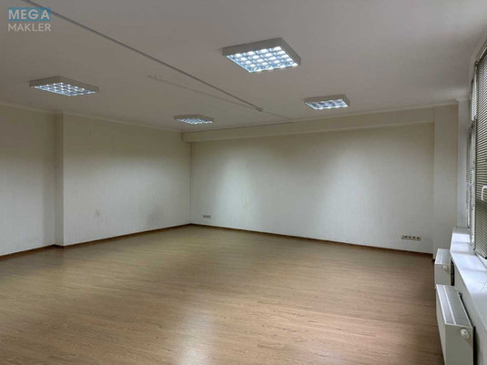 Продаж комерційної нерухомості, 212&nbsp;кв.м, под офис, <a class="location-link" href="/kiev/" title="Недвижимость Київ">Київ</a>, <a class="location-link" href="/kiev/solomenskij/" title="Недвижимость Солом'янський район">Солом'янський р-н</a>, Эрнста ул., 16В (изображение 13)