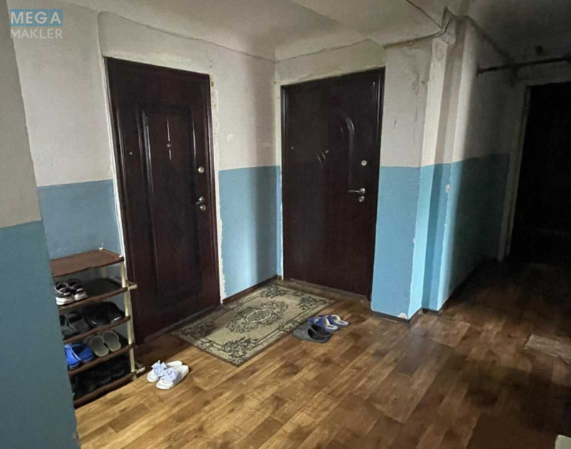Продаж 7 кімнатної квартири (23/?/?), 3 пов. 9 пов. будинку, <a class="location-link" href="/kiev/" title="Недвижимость Київ">Київ</a>, <a class="location-link" href="/kiev/obolonskij/" title="Недвижимость Оболонський район">Оболонський р-н</a>, Маршала Рокоссовського просп., 8А (изображение 6)