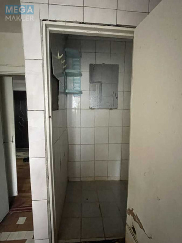 Продаж 7 кімнатної квартири (23/?/?), 3 пов. 9 пов. будинку, <a class="location-link" href="/kiev/" title="Недвижимость Київ">Київ</a>, <a class="location-link" href="/kiev/obolonskij/" title="Недвижимость Оболонський район">Оболонський р-н</a>, Маршала Рокоссовського просп., 8А (изображение 8)